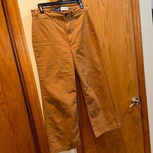 Wide-leg, cropped trousers